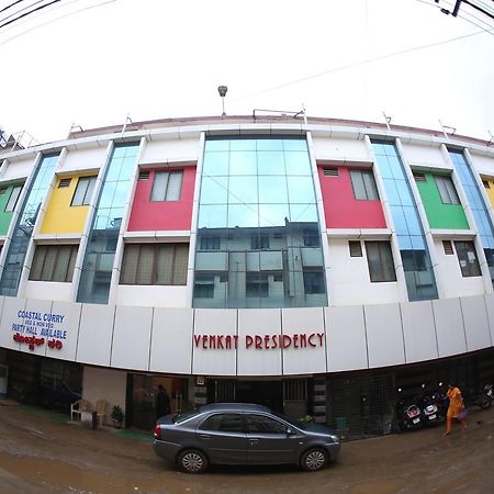 Hotel Venkat Presidency Bangalore Eksteriør bilde