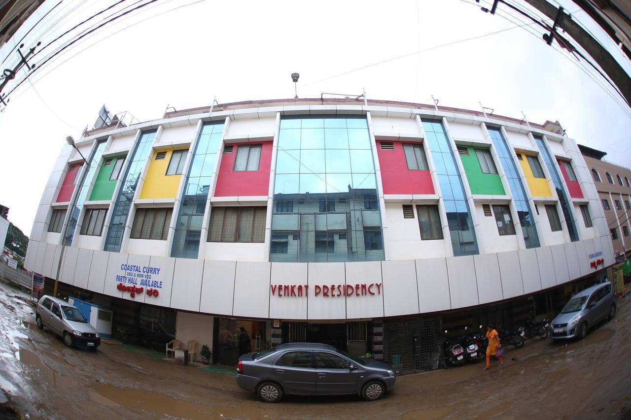 Hotel Venkat Presidency Bangalore Eksteriør bilde