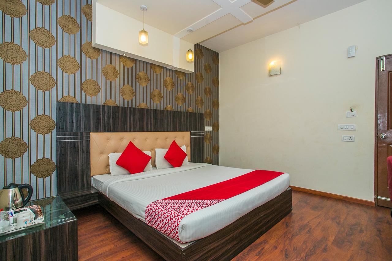 Hotel Venkat Presidency Bangalore Eksteriør bilde