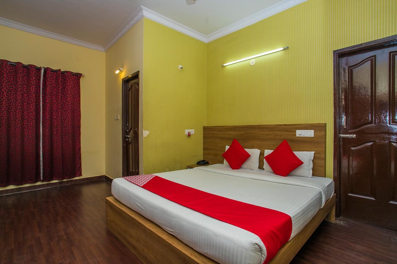 Hotel Venkat Presidency Bangalore Eksteriør bilde