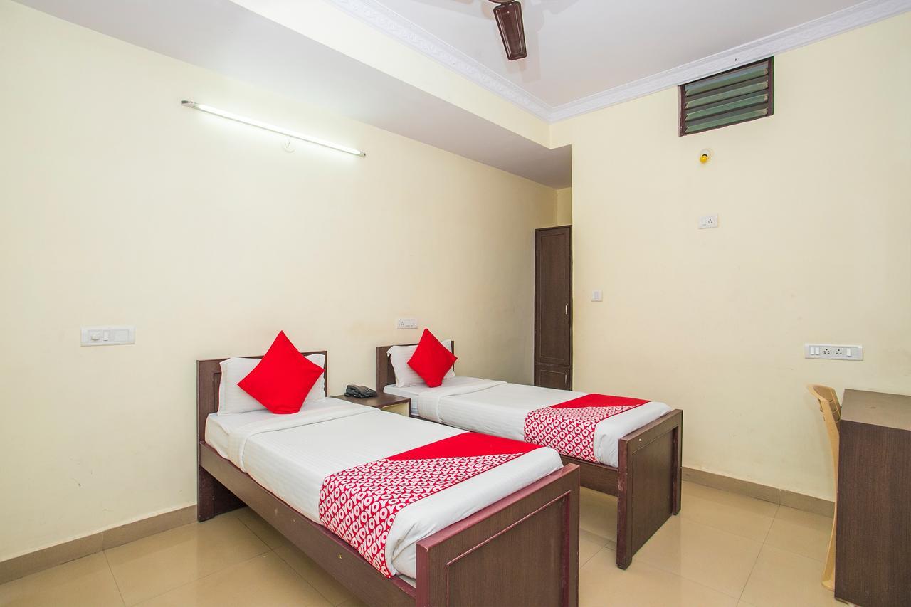 Hotel Venkat Presidency Bangalore Eksteriør bilde