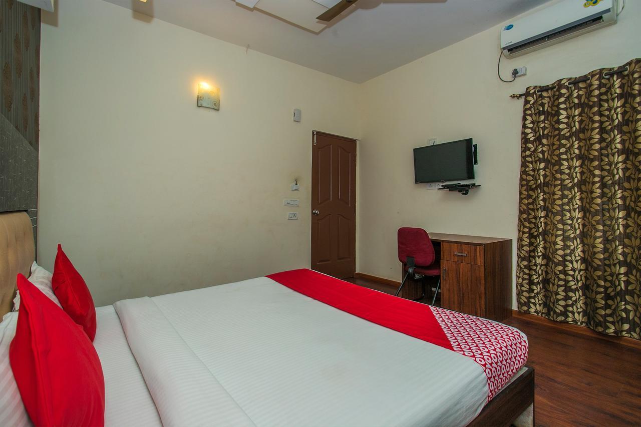 Hotel Venkat Presidency Bangalore Eksteriør bilde